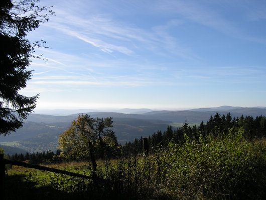 Gipfelfoto vom Ka Lied -745 m- in südwestliche Richtung.